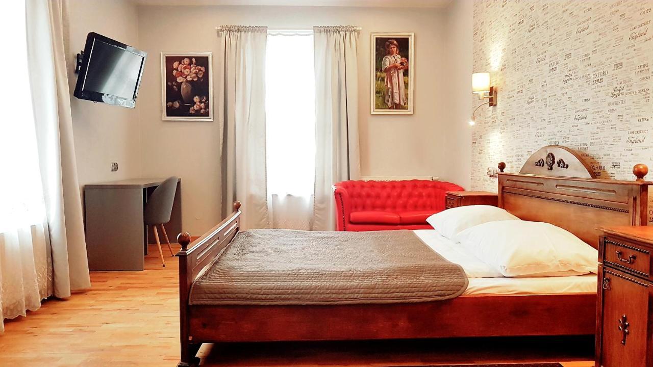 Euro Aparthotel Tarnów Exteriör bild