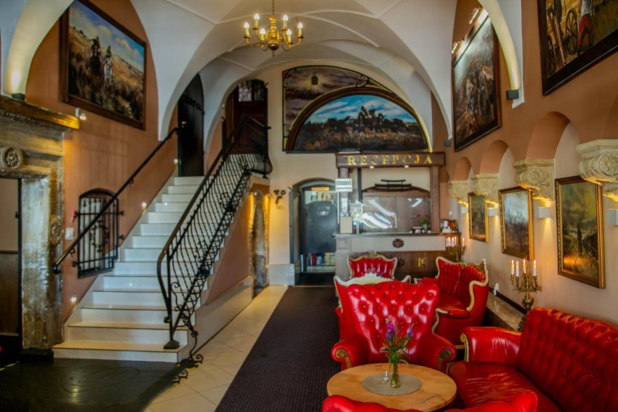 Euro Aparthotel Tarnów Exteriör bild