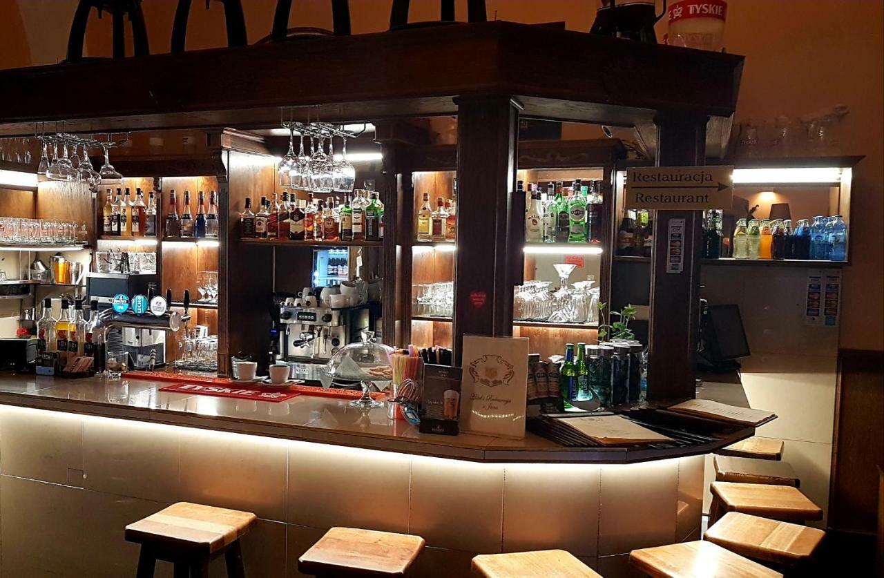 Euro Aparthotel Tarnów Exteriör bild